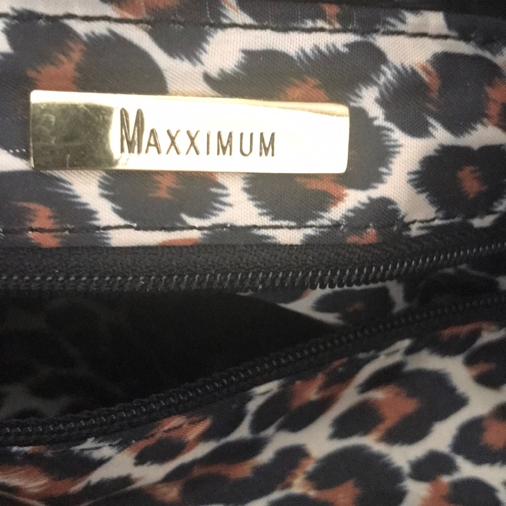 Maxximum - Picture 8 of 8